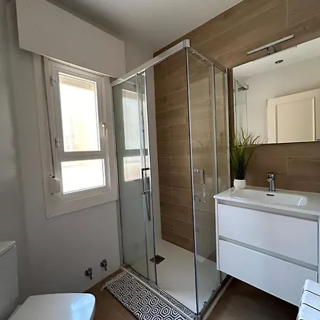 Plaza America - Feel The Vibe * Vigo